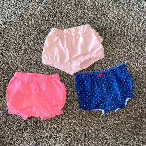 Baby girl Ruffle bottom shorts